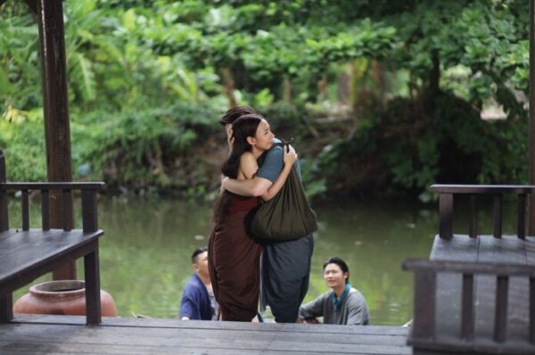 รีวิวหนัง “นากรักมาก ม๊ากมาก”  รักหลอนฮาแบบ “มากม๊าก”